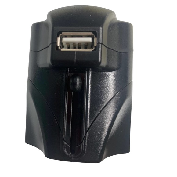 International Travel Adapter 1 AMP With USB Dual Charging Black - Picture 4 of 7
